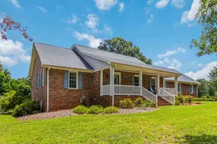 371 Davis Rd, Pelzer, SC 29669 - Photo 6