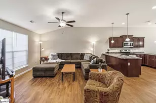 311 Catterick Way, Fountain Inn, SC 29644 - Photo 2