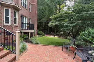 220 Baucom Park Dr, Greer, SC 29650 - Photo 2
