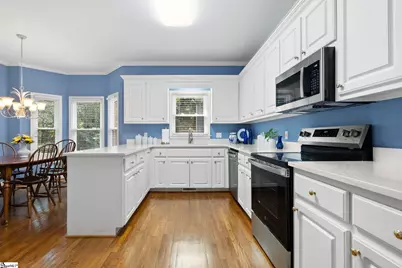 220 Baucom Park Drive, Greer, SC 29650 - Photo 6