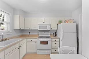 812 Reid School Rd, Taylors, SC 29687 - Photo 2