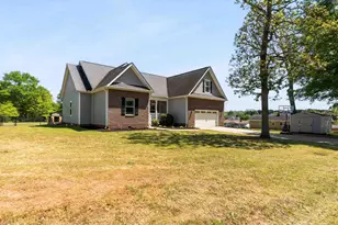 1008 Sylvia St, Greer, SC 29651 - Photo 2