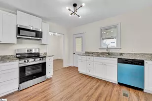 207 Elm St, Clinton, SC 29325 - Photo 10
