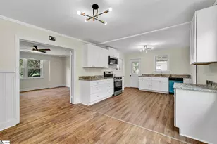 207 Elm St, Clinton, SC 29325 - Photo 6