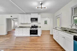 207 Elm St, Clinton, SC 29325 - Photo 8