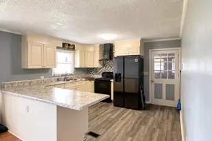 2600 Warren Dr, Anderson, SC 29621 - Photo 4