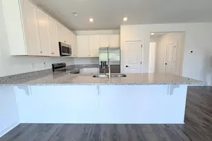 1294 Westgate Vlg Dr, Spartanburg, SC 29301 - Photo 4