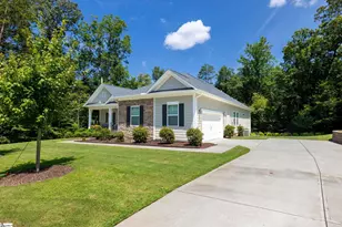 3103 Chatham Dr, Seneca, SC 29678 - Photo 2