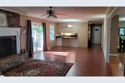 105 Blakely Avenue, Laurens, SC 29360 - Photo 6