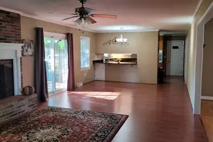 105 Blakely Ave, Laurens, SC 29360 - Photo 6