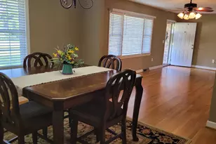 105 Blakely Ave, Laurens, SC 29360 - Photo 4