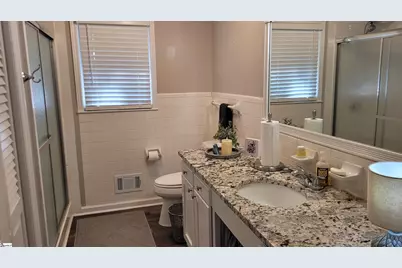 105 Blakely Avenue, Laurens, SC 29360 - Photo 10