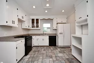304 N 1st St, Easley, SC 29640 - Photo 12