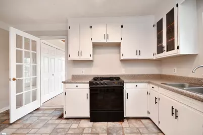 304 N 1st Street, Easley, SC 29640 - Photo 16
