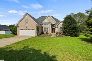 515 Blackstone Dr, Inman, SC 29349 - Photo 1
