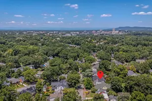 13 Ottaway Dr, Greenville, SC 29605 - Photo 2