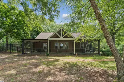 321 S Pine Street, Walhalla, SC 29691 - Photo 1