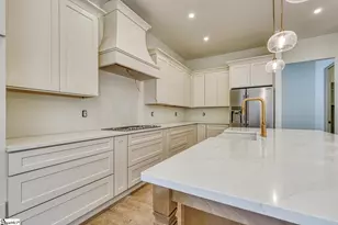2040 Ivy Cottage Path, Boiling Springs, SC 29316 - Photo 6