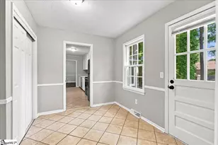 107 Windsor St, Simpsonville, SC 29681 - Photo 12