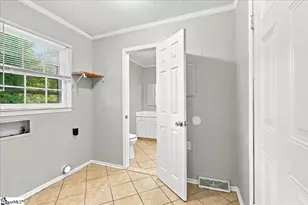 107 Windsor St, Simpsonville, SC 29681 - Photo 10