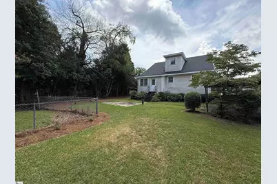 210 W Maple Street, Clinton, SC 29325 - Photo 28
