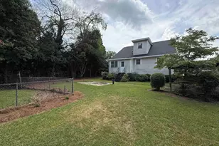 210 W Maple St, Clinton, SC 29325 - Photo 28