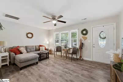 21 Blue Mountain Drive, Greenville, SC 29617 - Photo 8