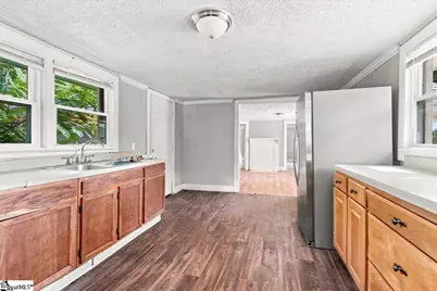322 W Wilburn Avenue, Greenville, SC 29611 - Photo 12
