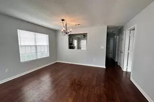 102 Hammett Grove Ln, Greer, SC 29650 - Photo 4