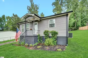 215 Gail St, Easley, SC 29642 - Photo 2