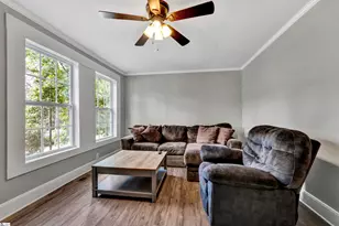 215 Gail St, Easley, SC 29642 - Photo 8