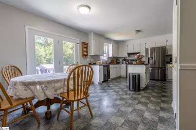 401 Claremont Circle, Spartanburg, SC 29302 - Photo 10
