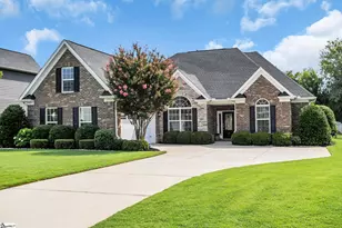 6 Lakeway Pl, Simpsonville, SC 29681 - Photo 1