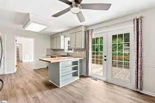 320 Bates View Dr, Travelers Rest, SC 29690 - Photo 20