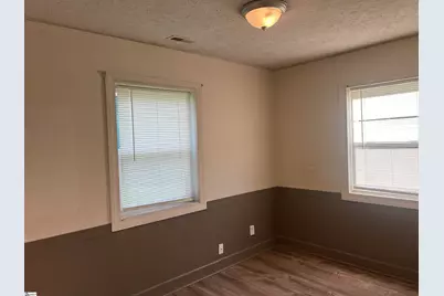 405 Elizabeth Street, Clinton, SC 29325 - Photo 12