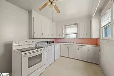209 W Wilburn Avenue, Greenville, SC 29611 - Photo 8