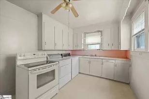 209 W Wilburn Ave, Greenville, SC 29611 - Photo 8