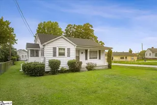 209 W Wilburn Ave, Greenville, SC 29611 - Photo 2