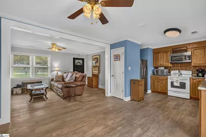 1660 Holly Springs Road, Inman, SC 29349 - Photo 10