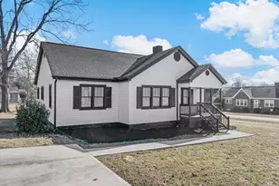 129 Spring St, Reidville, SC 29375 - Photo 2