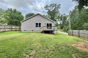 948 Cogin Dr, Greer, SC 29651 - Photo 6