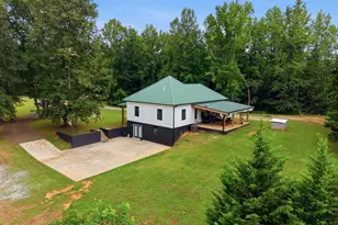 553 Dacusville Rd, Marietta, SC 29661 - Photo 4