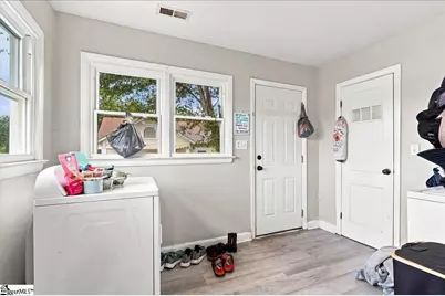 305 Poplar Street, Gaffney, SC 29341 - Photo 16
