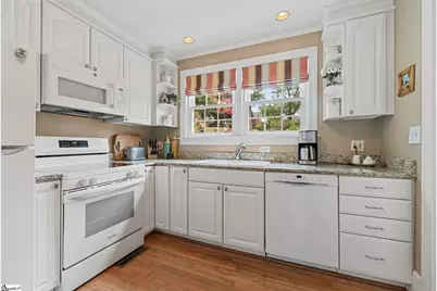 103 Bradley Boulevard, Greenville, SC 29609 - Photo 10