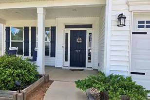 717 Pollyanna Dr, Greenville, SC 29605 - Photo 2