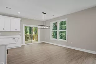 8 Pinewood Dr, Taylors, SC 29687 - Photo 6