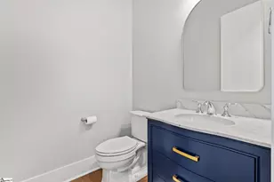 15 Whitner St, Greenville, SC 29601 - Photo 6
