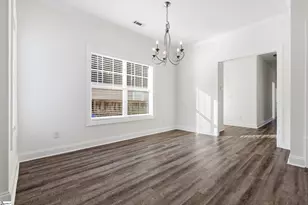 201 Lincoln St, Greenville, SC 29601 - Photo 6