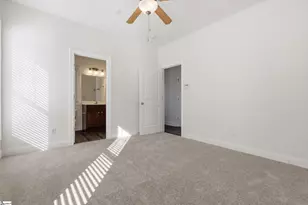 201 Lincoln St, Greenville, SC 29601 - Photo 14