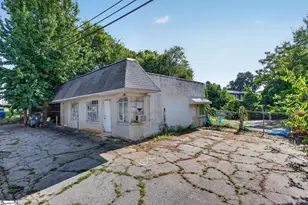 209 E Bramlett Rd, Greenville, SC 29601 - Photo 18